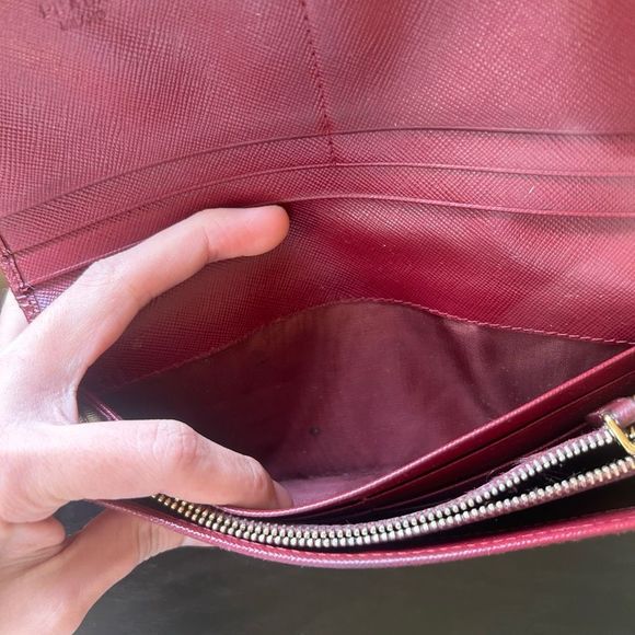 Prada Milano Made in Italy Wine Red Snap Wallet with unbranded chain - Picture 6 of 16